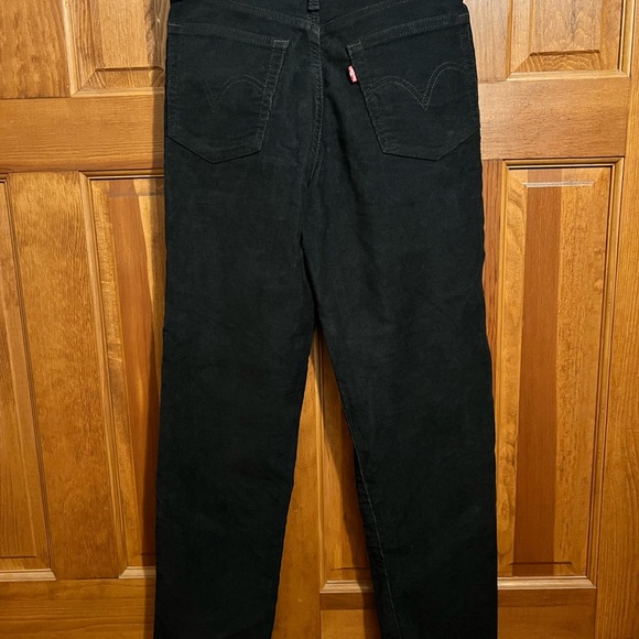 Levi's Women's Wedgie Straight Jeans Caviar-Corduroy, Size Regular 25 x 28 - Picture 6 of 6